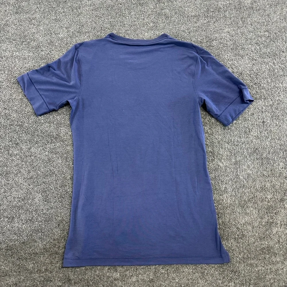 Nike T-Shirt Womens Size M Blue Purple Slim Fit Short Sleeve Athletic Training